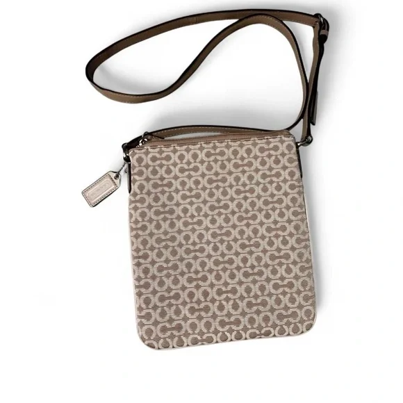 Coach Beige Madison Op Art Needlepoint Swingpack - Picture 3 of 5